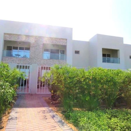 Holiday Home 3 Bedroom Seaview Ras al-Khaimah Exterior photo